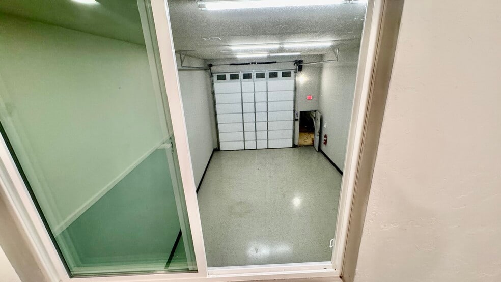 More Photos Of 308 W State Highway 152, Mustang Light Distribution For Lease