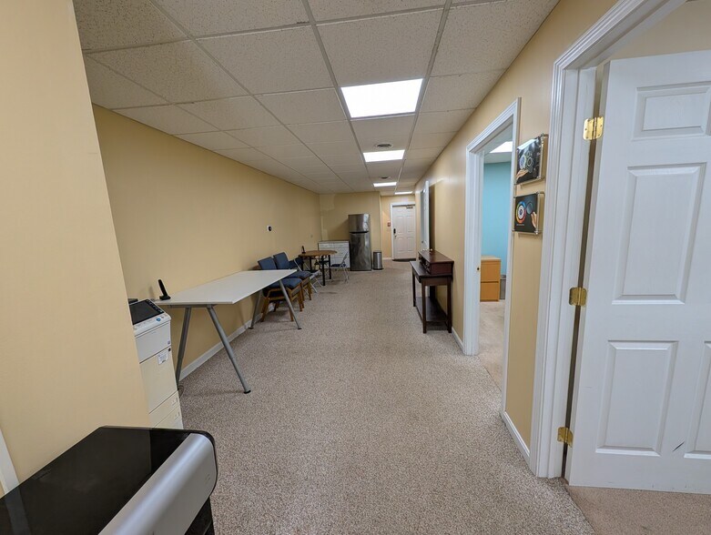 More Photos Of 42 Dover Point Rd, Dover Office For Lease