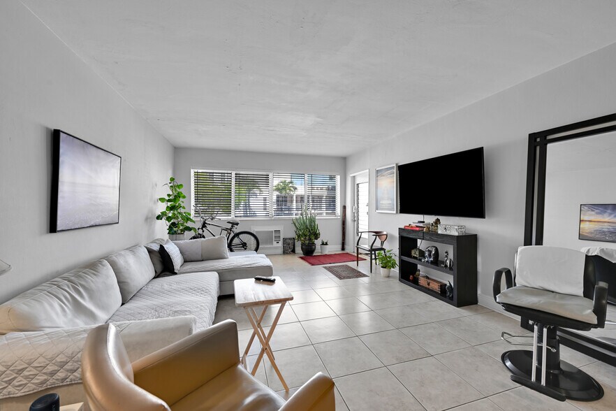 More Photos Of 1240 14th St, Miami Beach Apartments For Sale