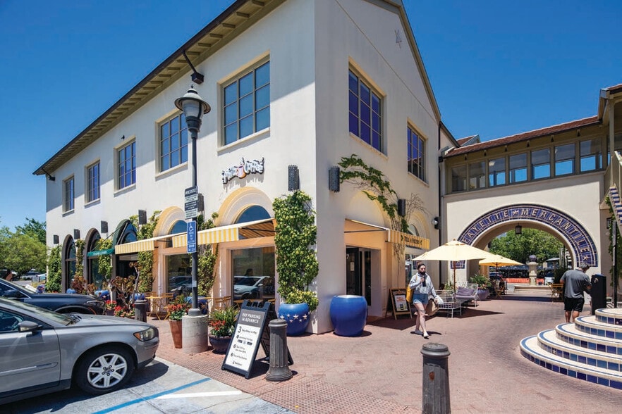 More Photos Of 3525-3529 Mt Diablo Blvd, Lafayette Freestanding For Lease