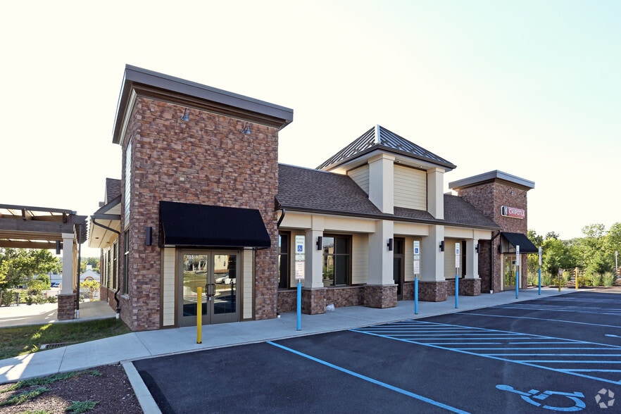 More Photos Of 1665-1673 Limekiln Pike, Dresher Freestanding For Lease