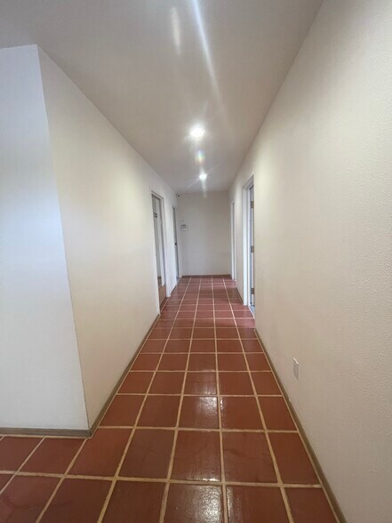 More Photos Of 1709 Girard Blvd NE, Albuquerque Medical For Lease