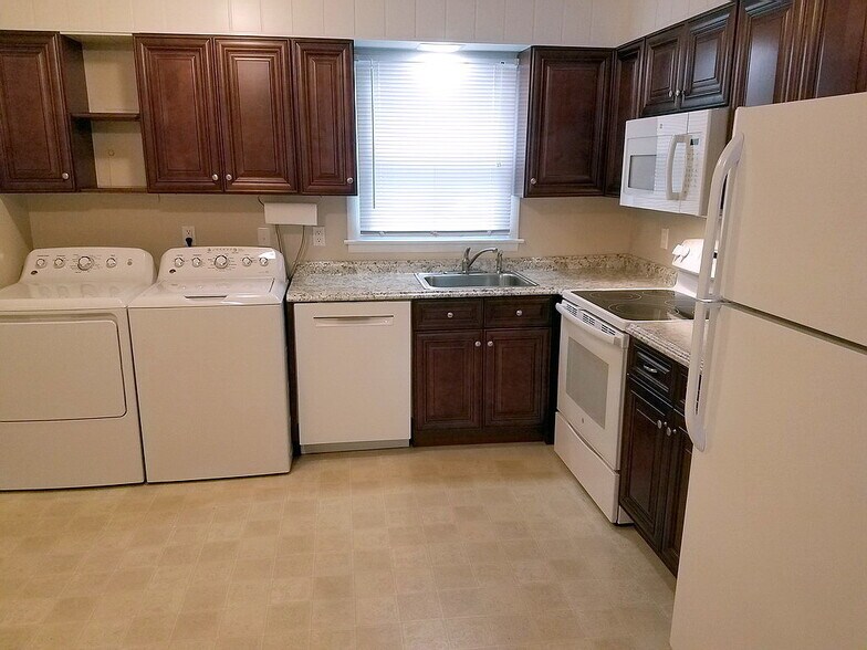 More Photos Of 8059 Somerset St, Hummelstown Apartments For Sale