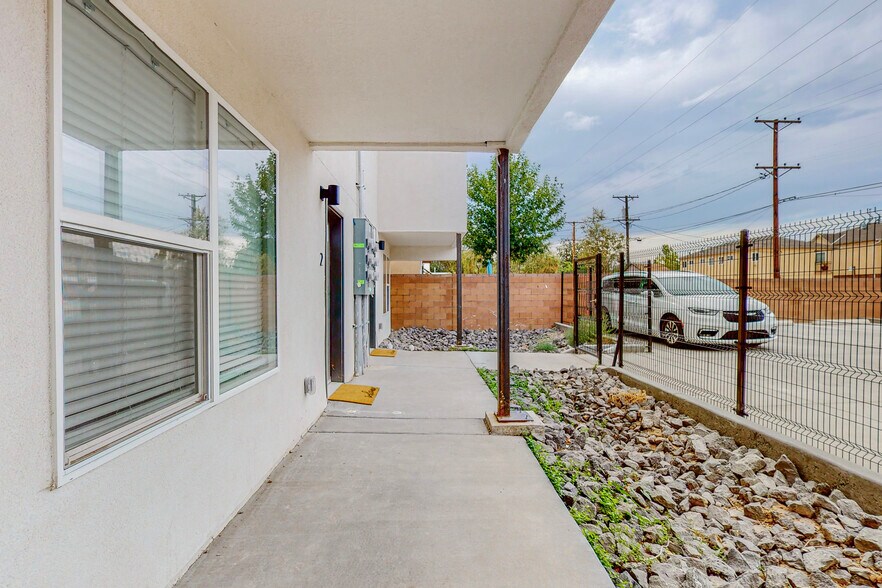 More Photos Of 615 Iron Ave SW, Albuquerque Apartments For Sale