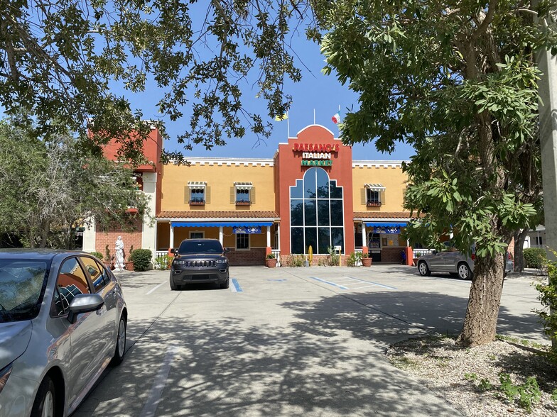 Primary Photo Of 862 Lafayette St, Cape Coral Restaurant For Sale