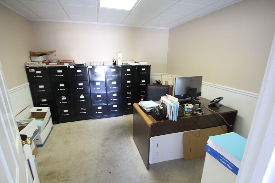 More Photos Of 3 Washington St, North Reading Warehouse For Sale