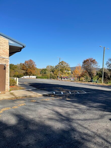 More Photos Of 2006 S Sterling St, Morganton Freestanding For Lease