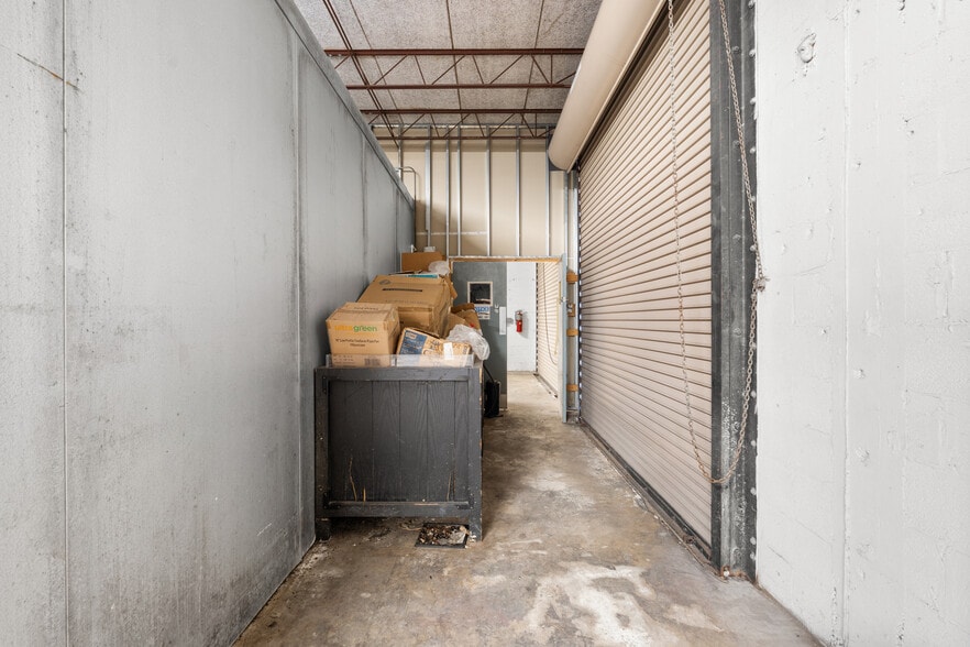More Photos Of 802 NW 57th Ct, Fort Lauderdale Warehouse For Lease
