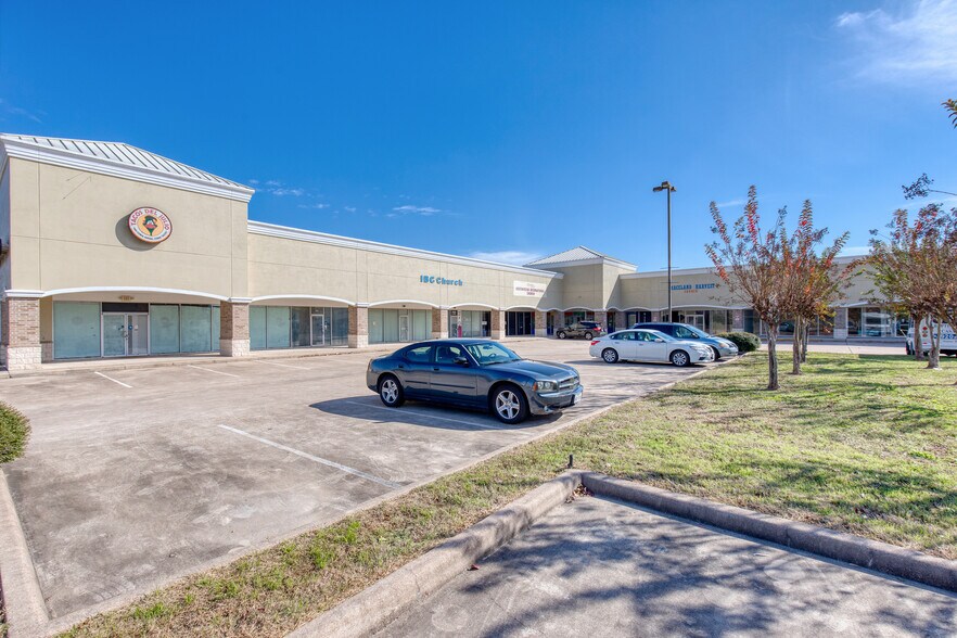 More Photos Of 16305 Westheimer Rd, Houston Unknown For Lease