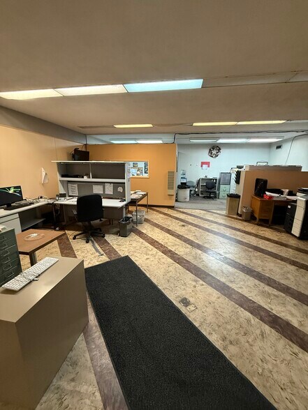 More Photos Of 19 Baltimore St, Cumberland Specialty For Sale