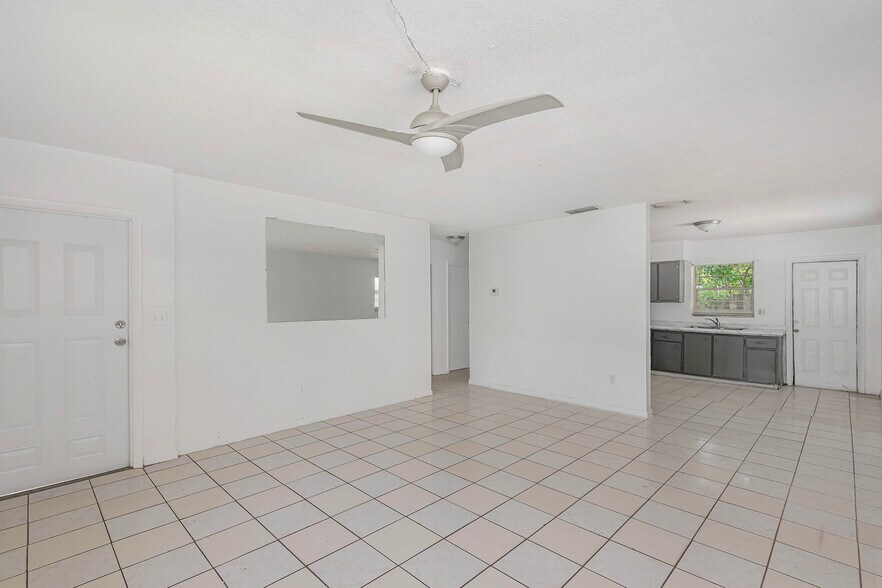 More Photos Of 1911 SW 4th Ave, Fort Lauderdale Apartments For Sale