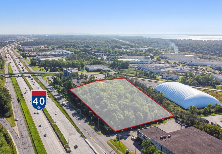 More Photos Of Hwy Trans-Canada, Baie-d'Urfé Land For Lease