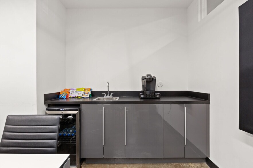 More Photos Of 1501 Locust St, Saint Louis Apartments For Lease