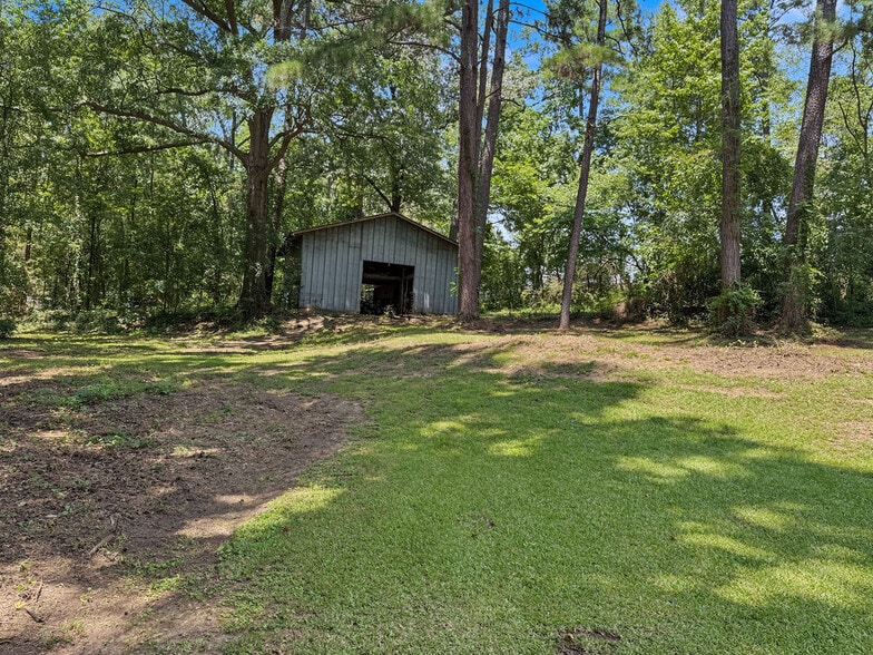 More Photos Of 5602 Highway 69 N, Northport Flex For Sale