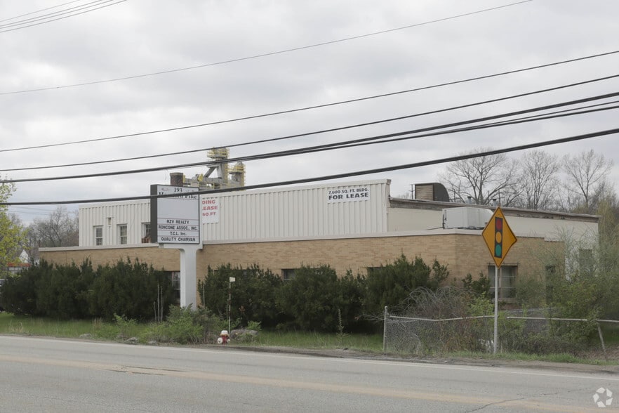 More Photos Of 193 Hartford Tpke, Shrewsbury Warehouse For Lease