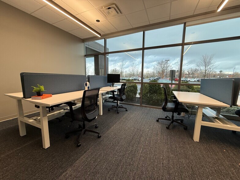More Photos Of 7775 Walton Pky, New Albany Coworking Space