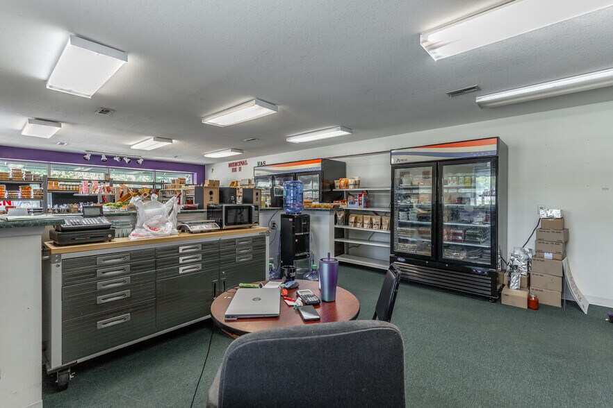 More Photos Of 15781 Rankin Ave, Dunlap Freestanding For Sale