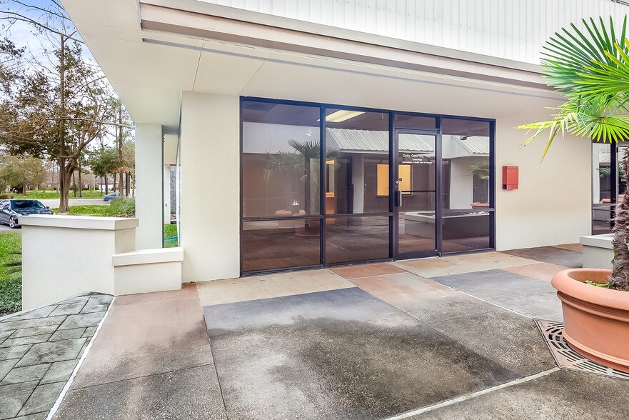 More Photos Of 200 Greenleaves Blvd, Mandeville Office For Lease