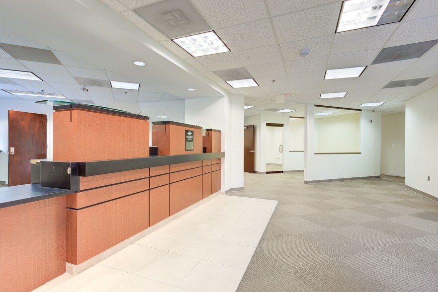 More Photos Of 12800 Middlebrook Rd, Germantown Medical For Sale