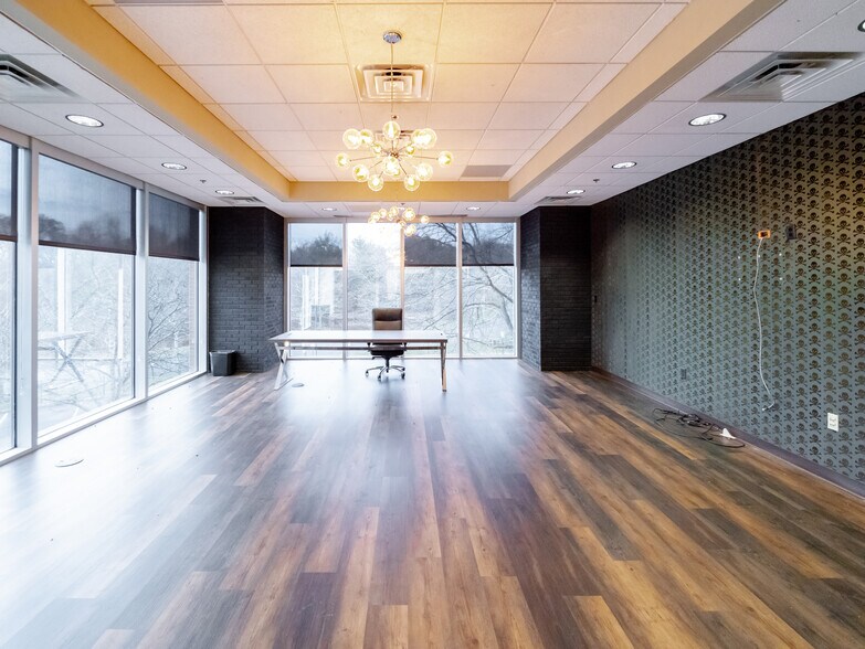 More Photos Of 45 Technology Dr, Warren Office For Sale