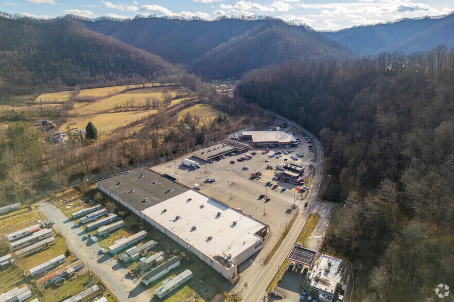 More Photos Of 539 Valley Dr, Oceana Storefront For Sale