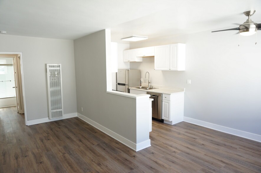 More Photos Of 1001 E Acacia Ave, Glendale Apartments For Sale