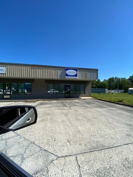 More Photos Of 64 Sailors Dr, Ellijay General Retail For Lease