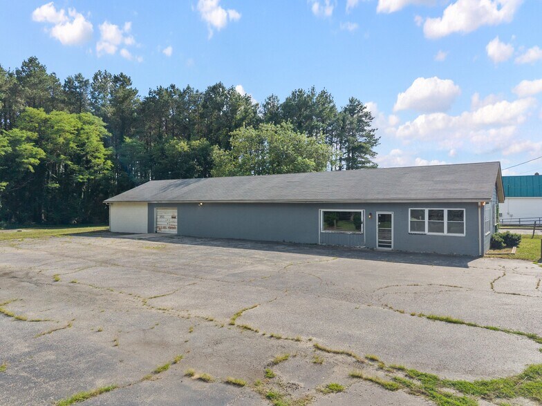 More Photos Of 15242 General Puller Hwy, Hardyville Freestanding For Sale