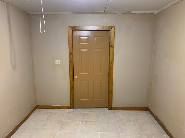 More Photos Of 4050 E 116th St, Cleveland Warehouse For Sale