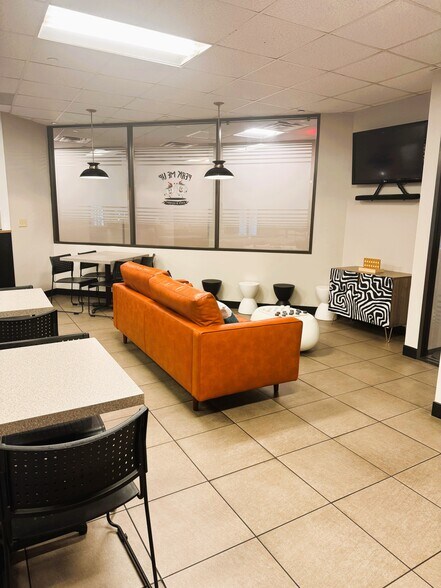 More Photos Of 9311 San Pedro Ave, San Antonio Office For Lease