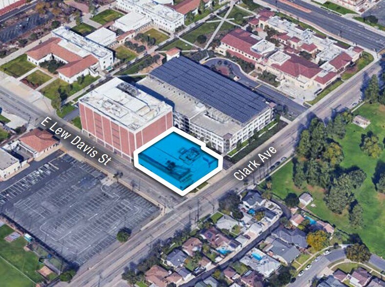 More Photos Of 3965 Clark Ave, Long Beach Office For Sale