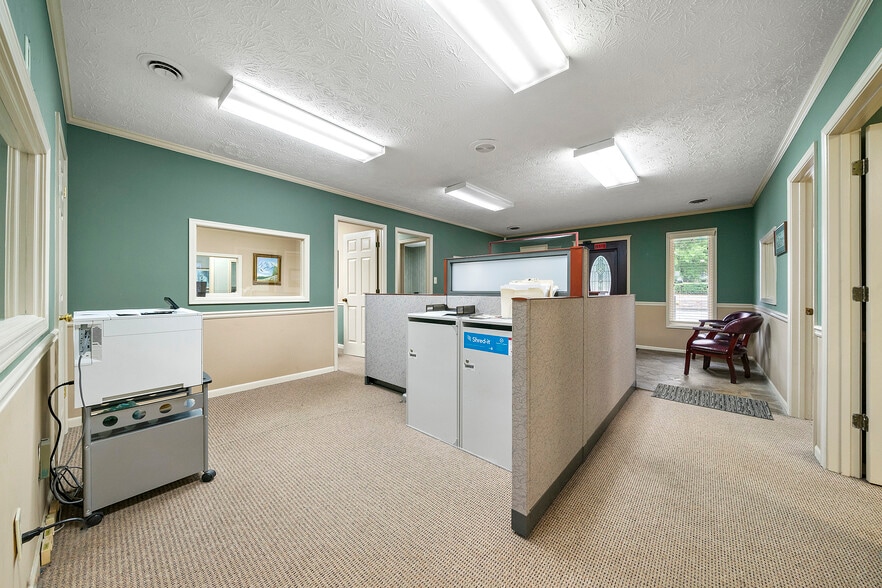 More Photos Of 125-145 E Georgia Ave, Fayetteville Freestanding For Sale