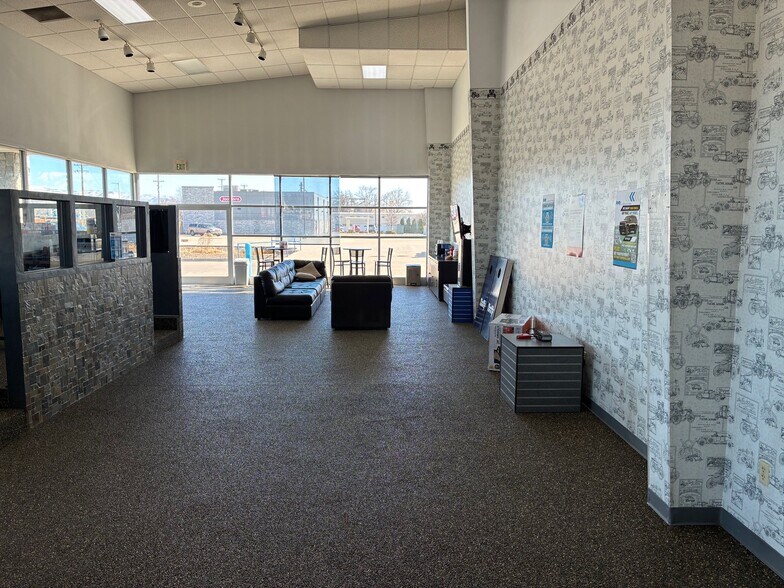 More Photos Of 491 Airbase Rd, Mountain Home Freestanding For Lease