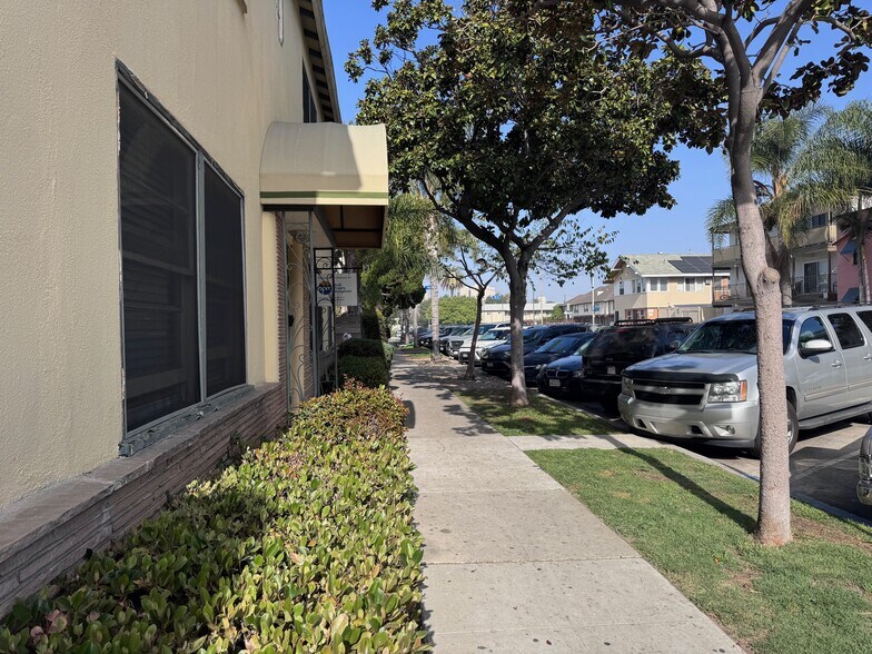 More Photos Of 627 Linden Ave, Long Beach Apartments For Sale