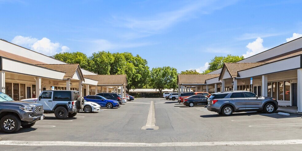 More Photos Of 2125 Wylie Dr, Modesto Office For Sale