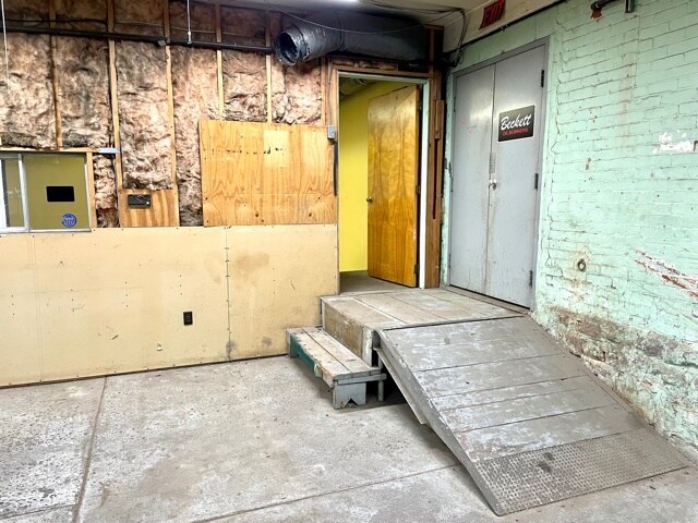 More Photos Of 314-316 N Madison St, Allentown Industrial For Lease