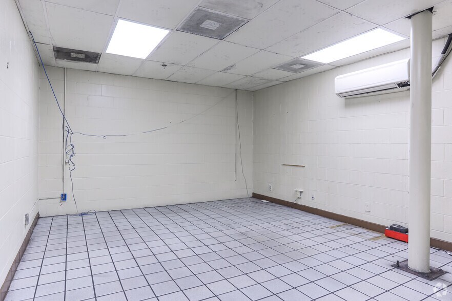 More Photos Of 1061 Industrial Blvd, Lafayette Manufacturing For Lease