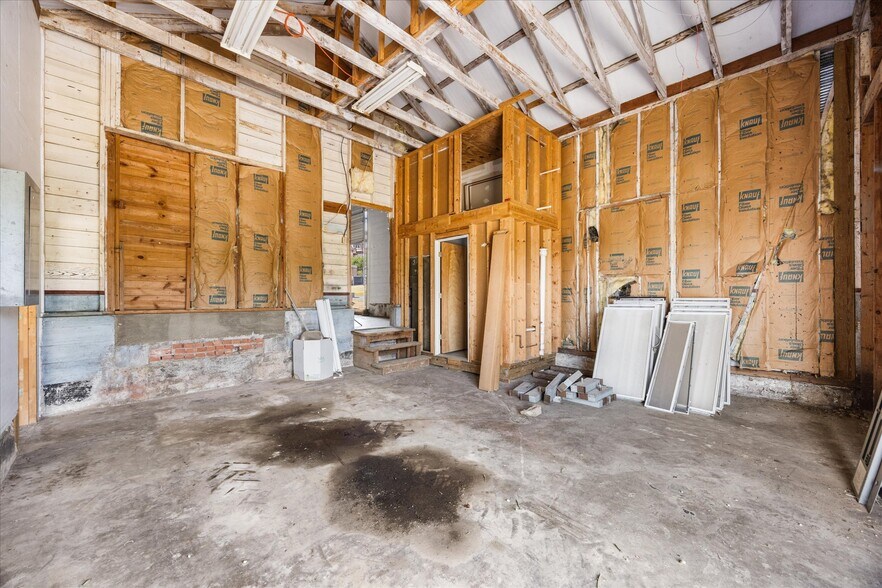 More Photos Of 301 S Main, Meridian Industrial For Sale