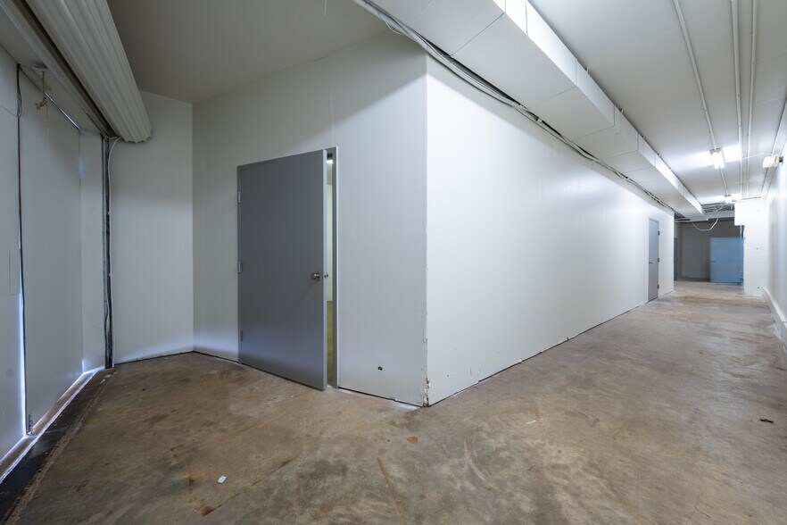 More Photos Of 1833 Alton Rd, Birmingham Unknown For Lease