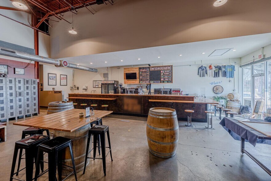 More Photos Of 507 E Calles St, Austin Loft Creative Space For Lease