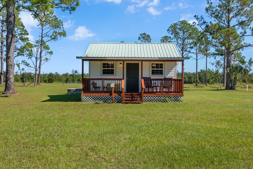 More Photos Of 4004 Golf Course Rd, Perry Lodge Meeting Hall For Sale