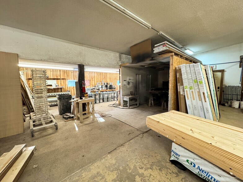 More Photos Of 2480 W Highway 63, Springbrook Warehouse For Sale