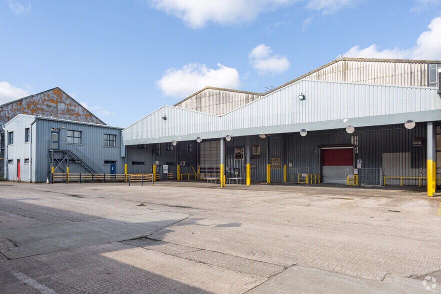 More Photos Of Nine Bridges Industrial Park, Shrewsbury Manufacturing For Lease