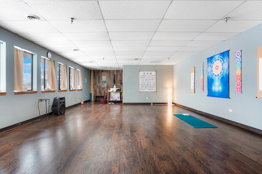 More Photos Of 5005 W 81st Pl, Westminster Office For Sale