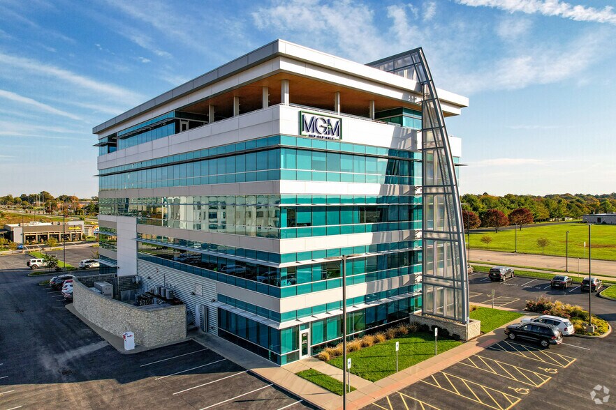 More Photos Of 1405 N Green Mount Rd, O'Fallon Office For Lease