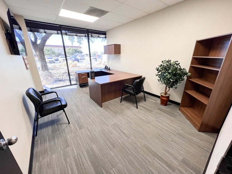 More Photos Of 3300 N A St, Midland Office For Lease