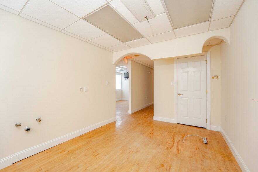 More Photos Of 98 New Rd, Somers Point Showroom For Sale