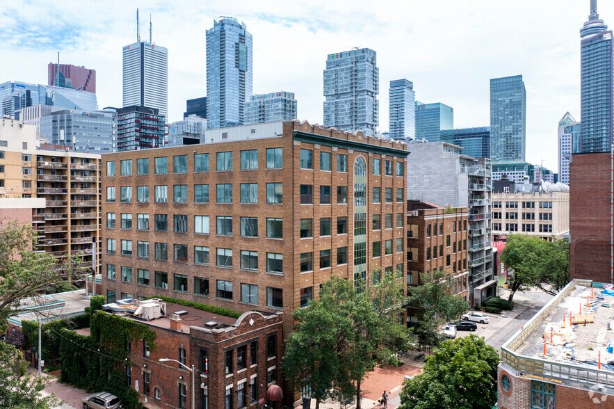 More Photos Of 179 John St, Toronto Office For Lease