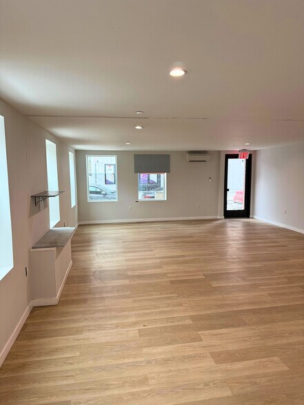 More Photos Of 990 Woodycrest Ave, Bronx Loft Creative Space For Lease