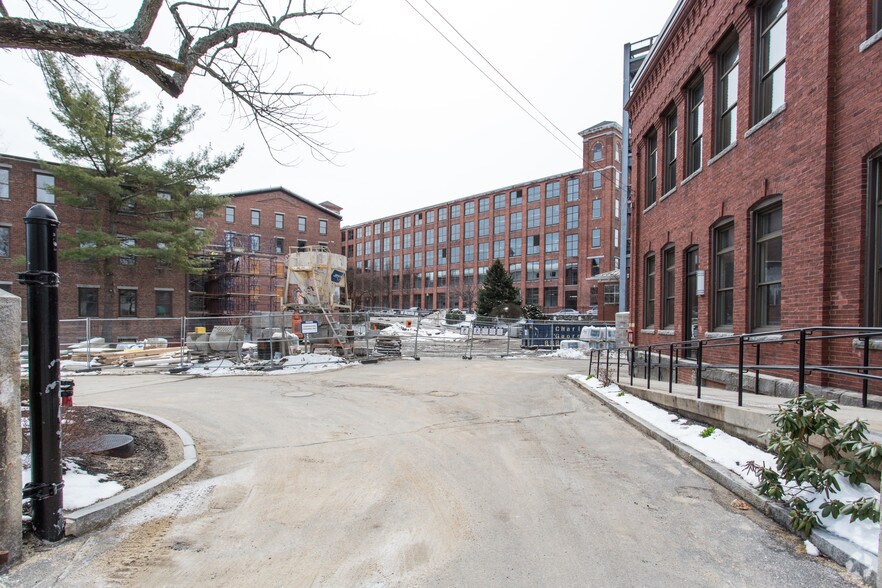 More Photos Of 9 Mill St, Maynard Office For Sale